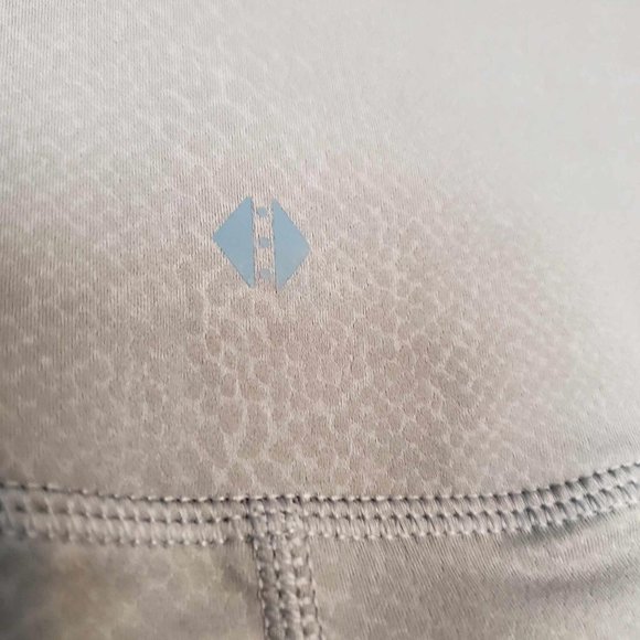 NWOT Tavi Flax Python HIGH WAISTED 7/8 LEGGINGS Women's Small - Picture 5 of 7